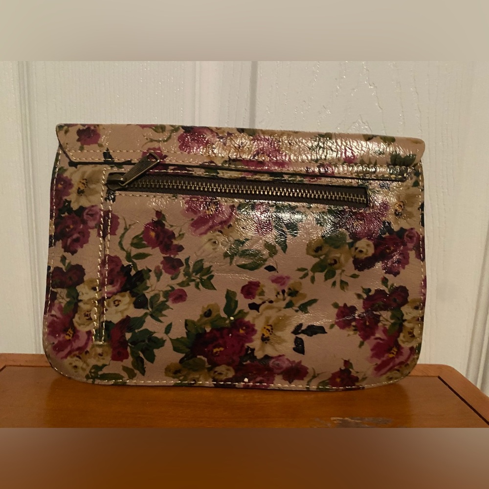 Patricia Nash Clutch Purse - Picture 4 of 6